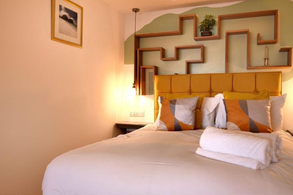 Largigi Offering Two Amazing Panoramic Sea Front Apartments Лайм Риджис Екстериор снимка