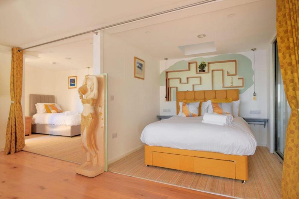 Largigi Offering Two Amazing Panoramic Sea Front Apartments Лайм Риджис Екстериор снимка
